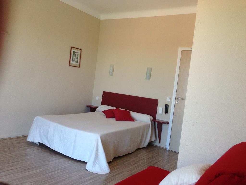 Hotel Saint Jacques Sorède Habitación foto